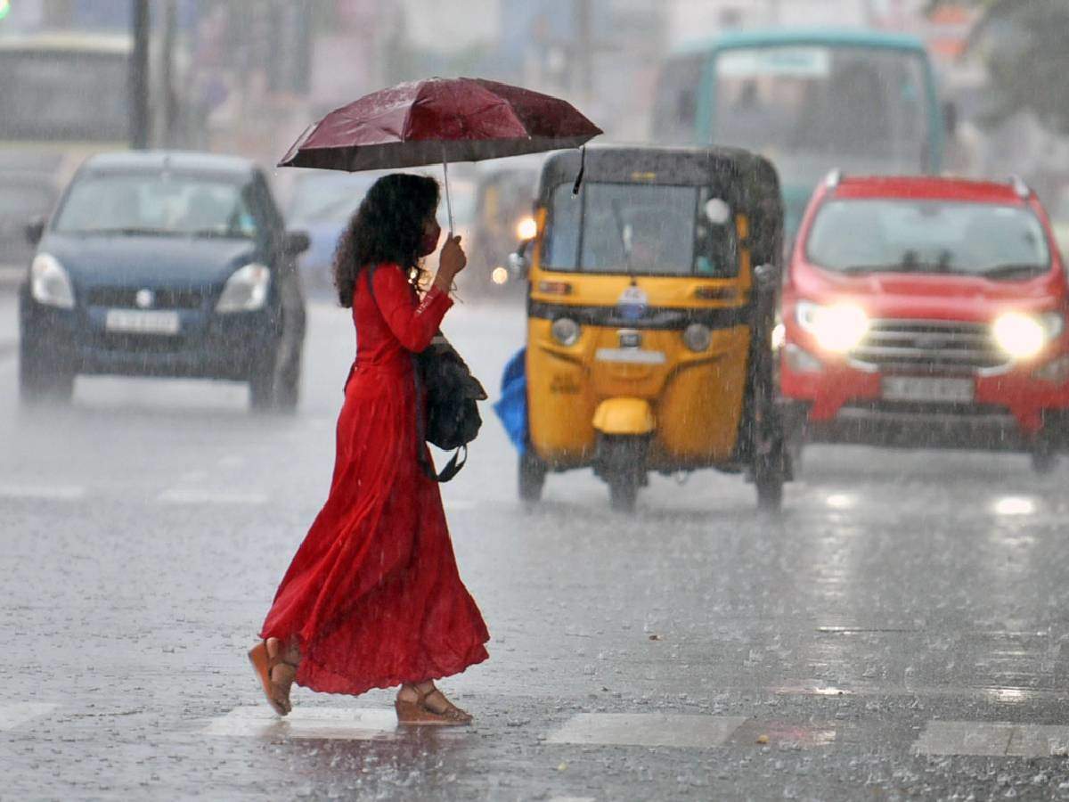 അഞ്ച് ജില്ലകളിൽ റെഡ് അലേർട്ട്, ഏഴിടത്ത് ഓറഞ്ച് അലേർട്ട്; സംസ്ഥാനത്ത് അതിതീവ്ര മഴയ്ക്ക് സാധ്യത