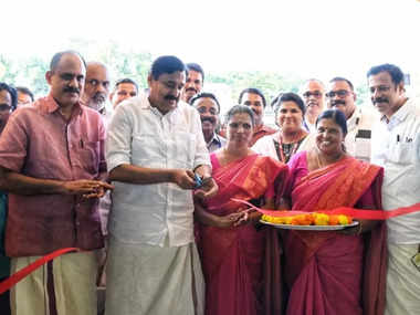 മന്ത്രി അബ്ദുറഹ്മാന്റെ പരിപാടിയിൽ പങ്കെടുത്തില്ല; കുടുംബശ്രീ അംഗങ്ങൾ പിഴയൊടുക്കാൻ നിർദ്ദേശം, വിവാദം